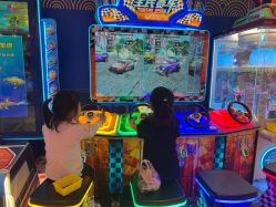 -Qmiss家庭娱乐中心(恒隆广场店)