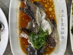 -四川小胡子海鲜(丁村万人海鲜广场店)