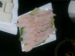 -唯爱KTV聚会餐厅(仙林东城汇店)