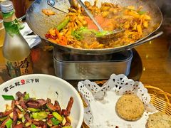 -富正毅三下锅·湘西韵味(天门山索道店)