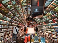 -钟书阁(珍园店)