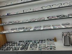 -视野联行眼镜·蔡司·依视路(省体育馆店)
