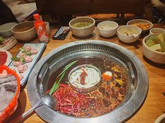 -城墙拐拐火锅(三峡广场黑金冠店)