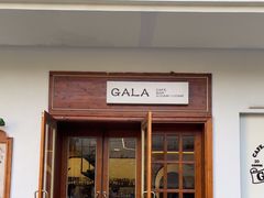 -ZAZA.CAFE.BAR