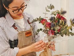 -FLOVIE FLORIST CAFE