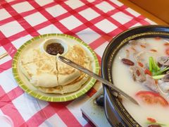 -江湖亮亮蒸虾大排档烤全羊清真(武汉总店)