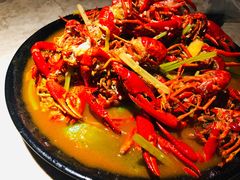 -沪小胖小龙虾(淮海中路旗舰店)