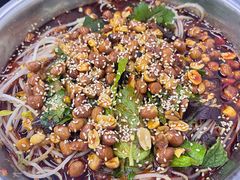 -周良天山牛杂城(天山路总店)