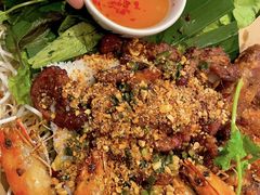 -大头虾越式风味餐厅(光明广场店)