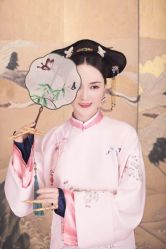 -盘子女人坊古装写真摄影(厦门总店)