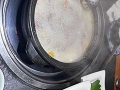 -大匠工房古船木艺术餐厅·猪肚鸡专门店(长白仙岛店)