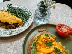 牛油果煎蛋酸面包-Seoi6 Bakehouse 陆穗(南天广场店)