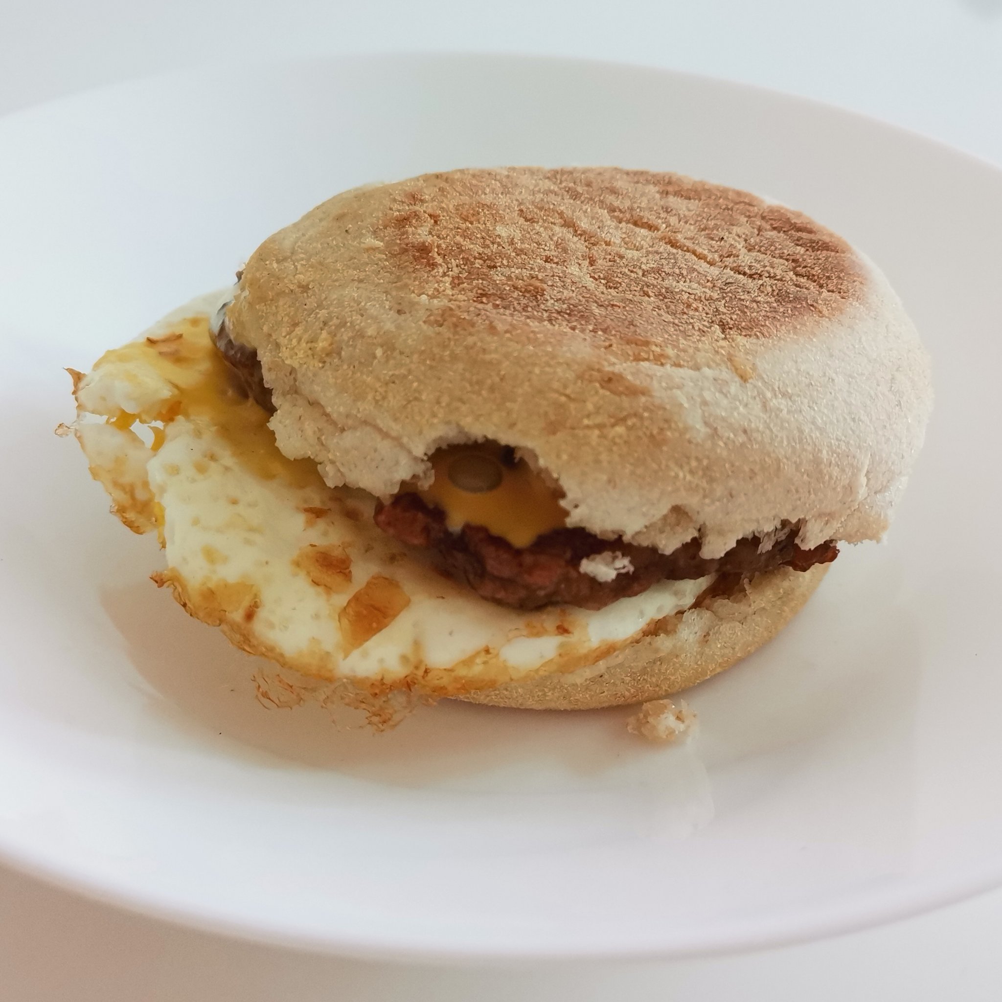 全家便利店【芝士猪柳蛋堡】