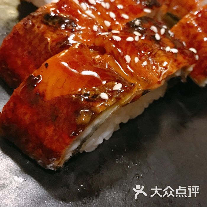 厚切鳗鱼寿司
