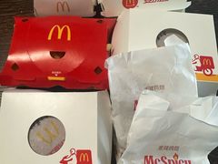 -麦当劳(轻轨曹杨路店)