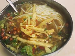 -卓雅桂林米粉
