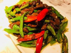 尖椒炒肉柳-秀水人家