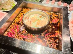 -二荆条·蜀鲜汇城市森林火锅