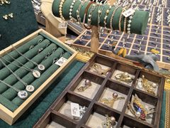 -十八字金银饰·拼豆·开蚌手工体验团建(君太百货店)