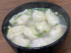 三鲜大馄饨-万寿斋(山阴路店)
