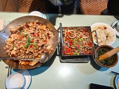 -昱龙大盆牛蛙馆(三兴街总店)