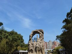 -龙华烈士纪念馆-停车场