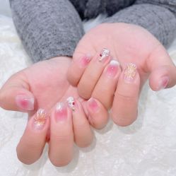 -七彩虹美甲美睫 半永久