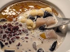 娟姗奶大满贯-RUXU入续鸳鸯糖水铺(万菱汇店)