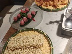 -尚尚仙·酸汤猪手·猪肚鸡火锅(华联万柳购物中心店)