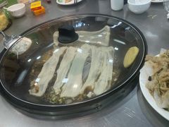 -屯老二农家铁锅炖·行业领军者(梅江店)