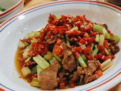 鲜炒黄牛肉-憨伢子·家常菜小食堂·有锅气の炒菜(江汉路店)