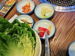 -明洞阿姨·韩式酱蟹烤肉·创意料理(三元桥店)