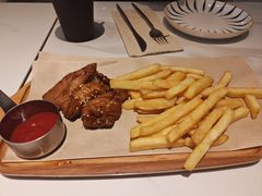 -必胜客(松雷店)