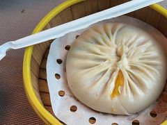 蟹黄灌汤包-春申里餐厅(银泰in99店)