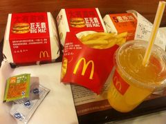 -麦当劳(乳山路店)