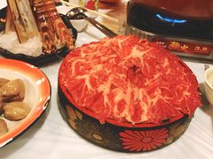 -鲜入围煮花胶鸡海鲜火锅