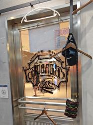 -Devilhands Barbershop男士理容店