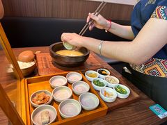 -良米山·云南野生菌过桥米线(上海首店)