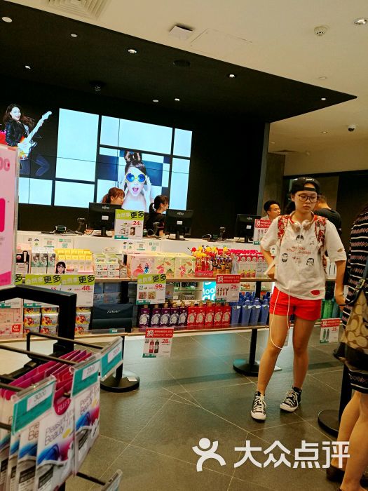屈臣氏(龙之梦购物中心店)收银台图片 第8张