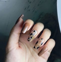 -悦指间美甲美睫