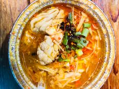 -花儿姐与战哥的美食档
