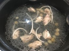 -东椰·海南椰子鸡火锅(朝阳门店)