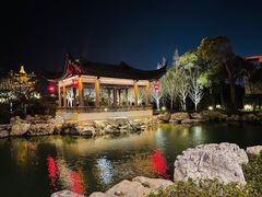 -上海滴水湖皇冠假日酒店