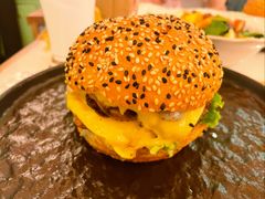 双层黑松露芝士击碎汉堡-FAT COW(静安寺店)