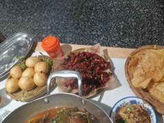 -王奋斗贵州酸汤牛肉火锅