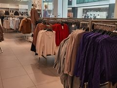 -H&M(鹏欣水游城店)