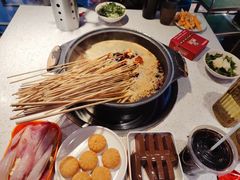 -钢管厂五区小郡肝串串香(蜀都万达店)
