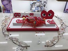-翰佐蔡司小乐圆·依视路星趣控·暴龙眼镜折扣店