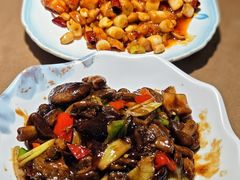 -东口码头·烧鸽子·鱼头泡饼·地方菜(金鹰悦城店)