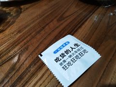 餐具摆设-东来菜馆•手抓海鲜家常菜•海鲜锅贴(鸽子窝店)